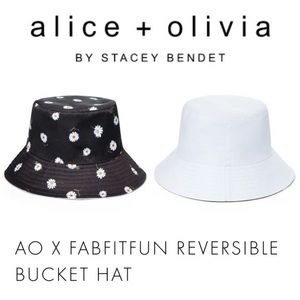 Fabfitfun Reversible Bucket Hat 